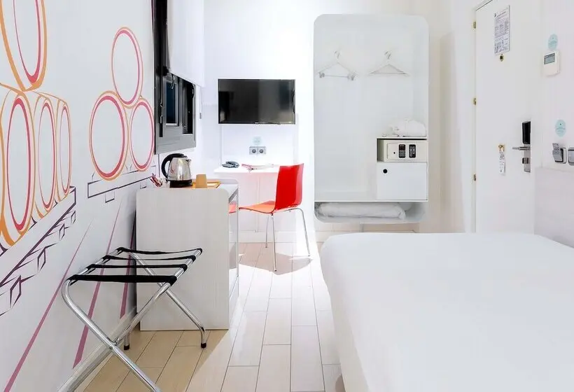 هتل Ibis Styles Madrid Prado