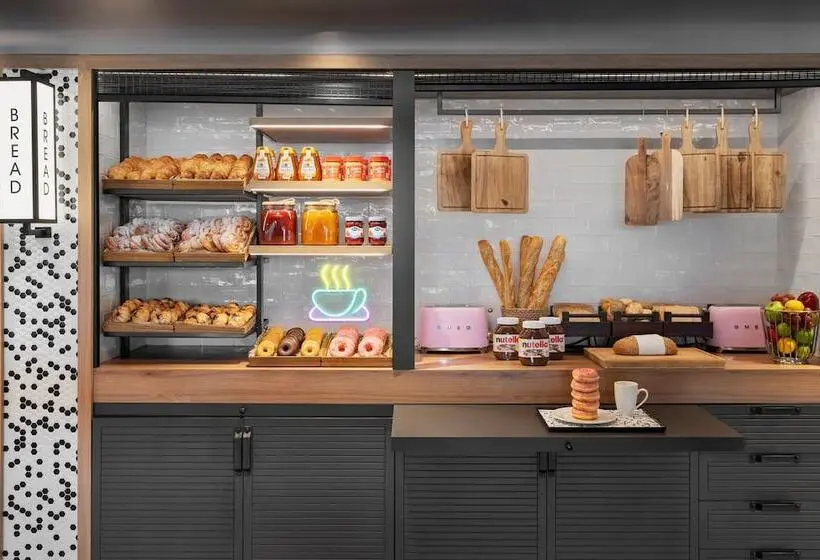 Hotel Moxy Barcelona