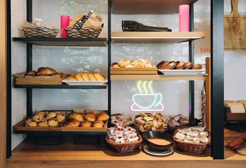 Hotel Moxy Barcelona