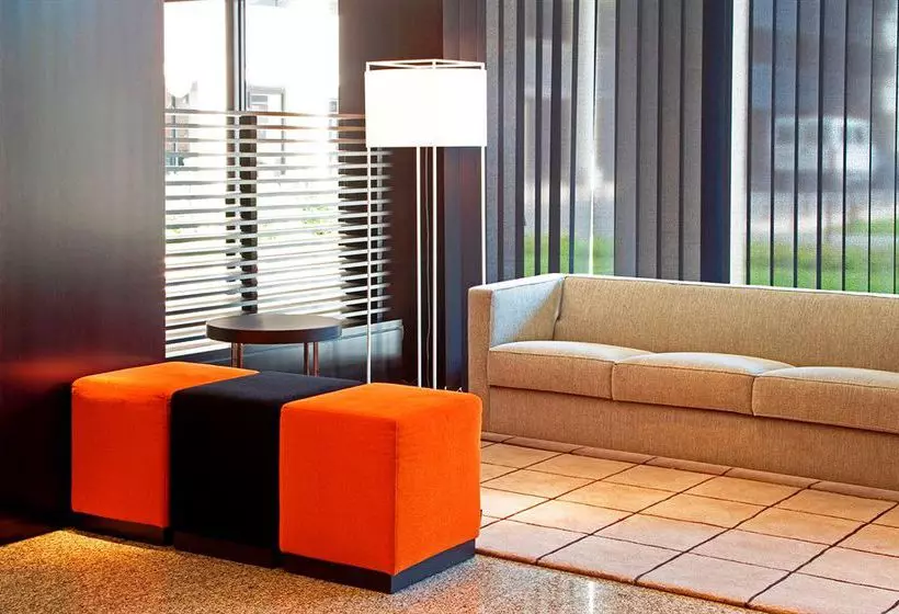 هتل Suites Prisma