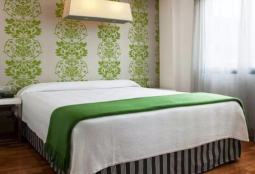 هتل Suites Prisma