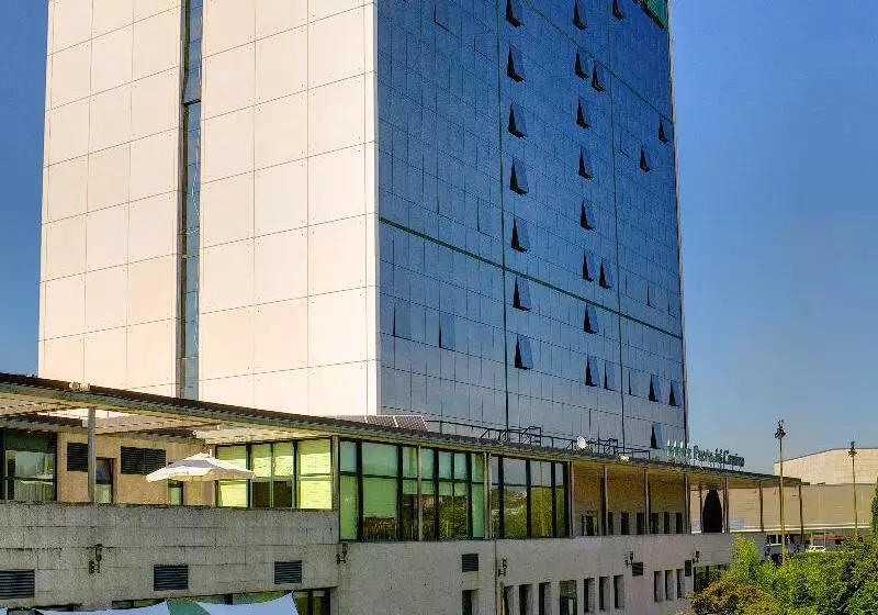 Отель Oca Puerta Del Camino