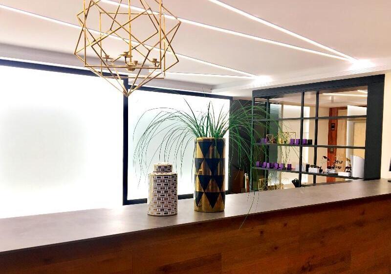 فندق Oca Puerta Del Camino