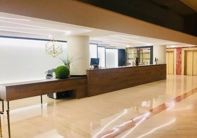 Отель Oca Puerta Del Camino