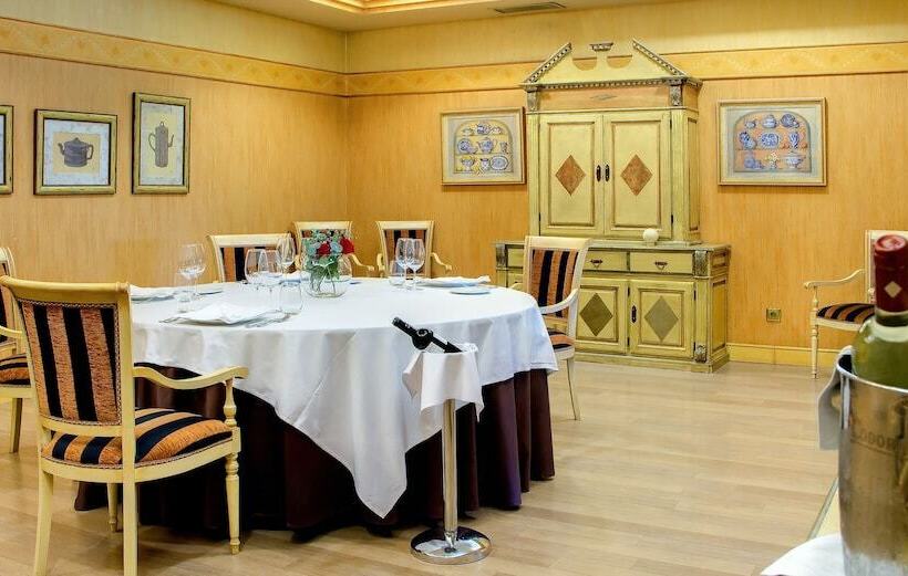 فندق Oca Puerta Del Camino