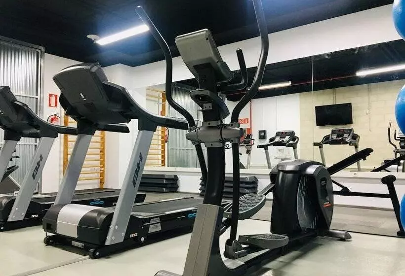 Отель Oca Puerta Del Camino