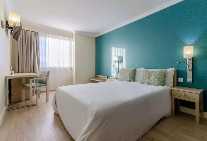 هتل Olissippo Marques De Sa