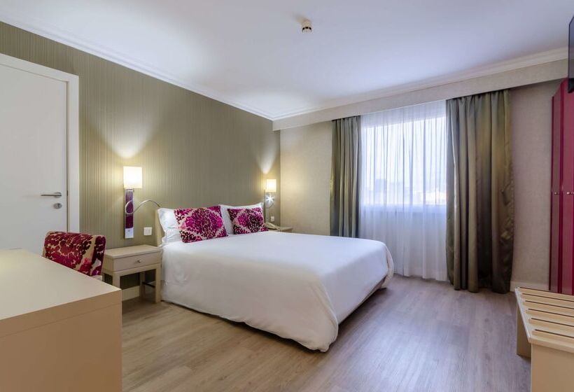 هتل Olissippo Marques De Sa