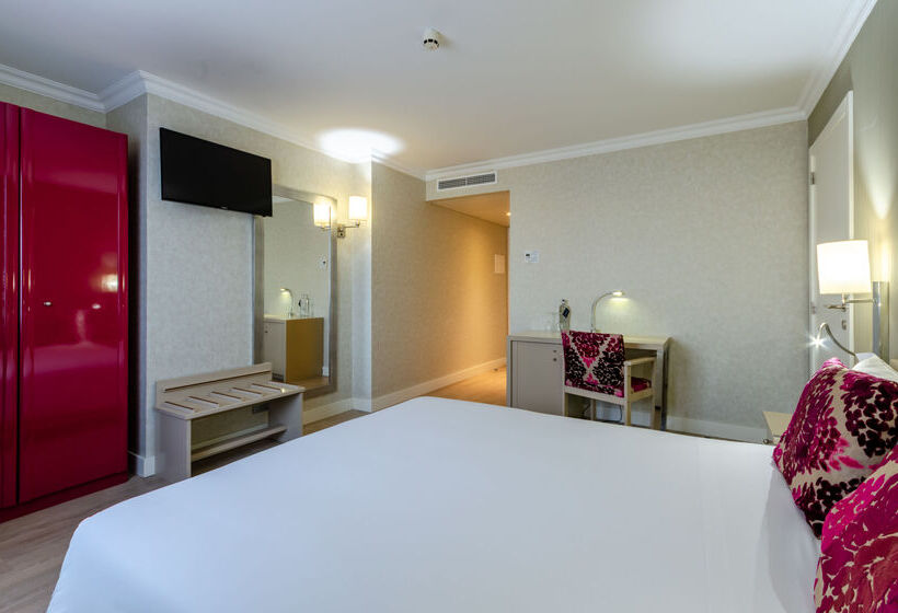 هتل Olissippo Marques De Sa