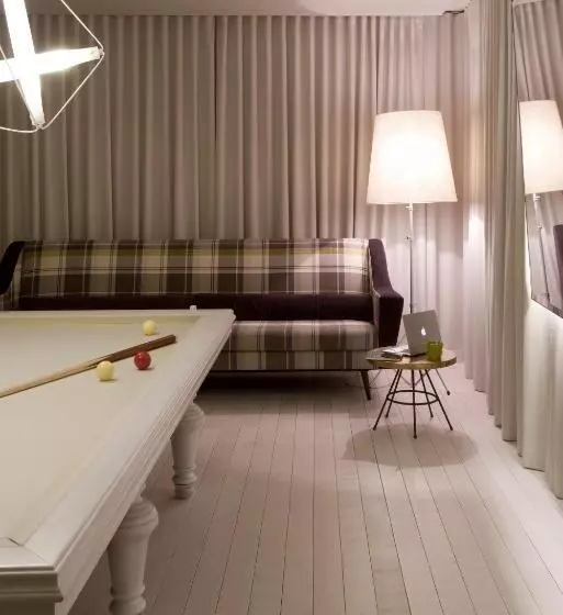 Отель Sixties Ramblas