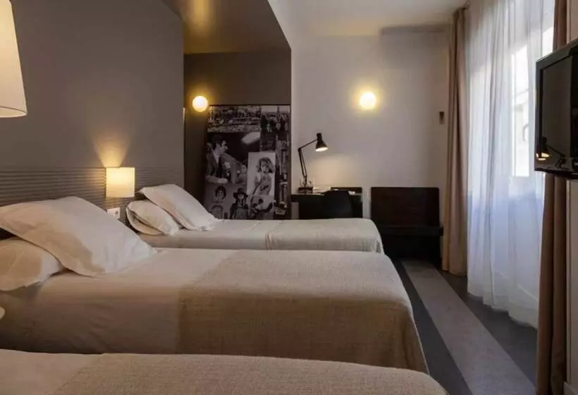 Отель Sixties Ramblas