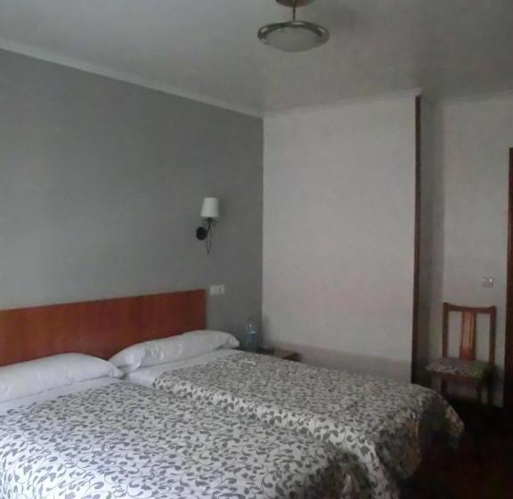 بنسيون Akelarre Ostatua