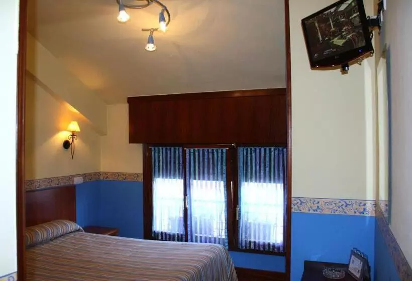 펜션 Akelarre Ostatua