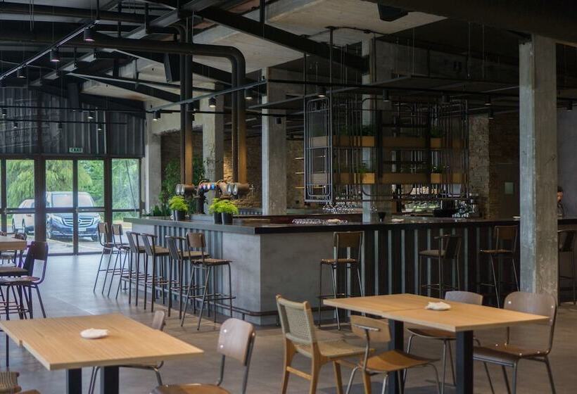 Albergue Monte do Gozo