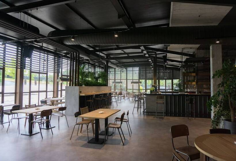 Albergue Monte do Gozo