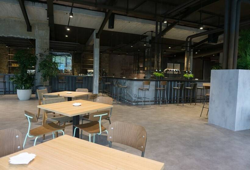 Albergue Monte do Gozo