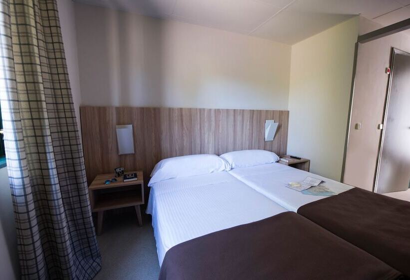 Albergue Monte do Gozo