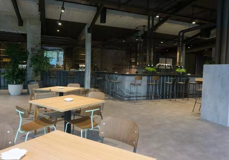 Albergue Monte do Gozo