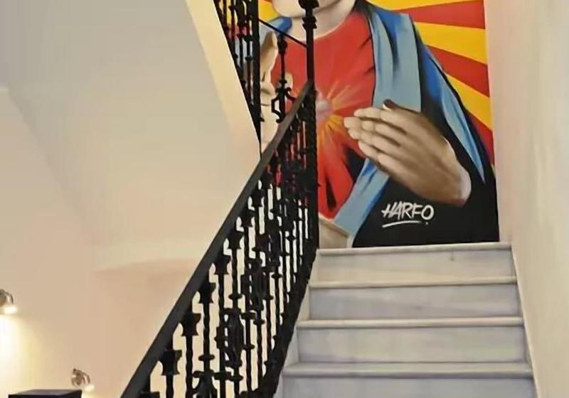 Sevilla Kitsch Hostel Art