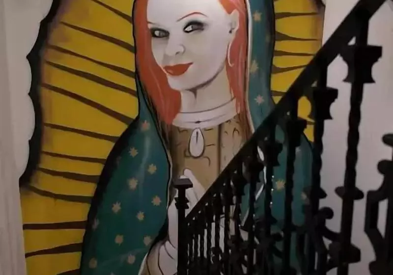 Sevilla Kitsch Hostel Art