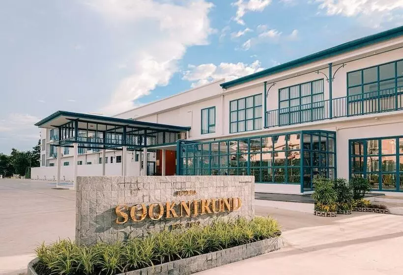 ホテル Sooknirund
