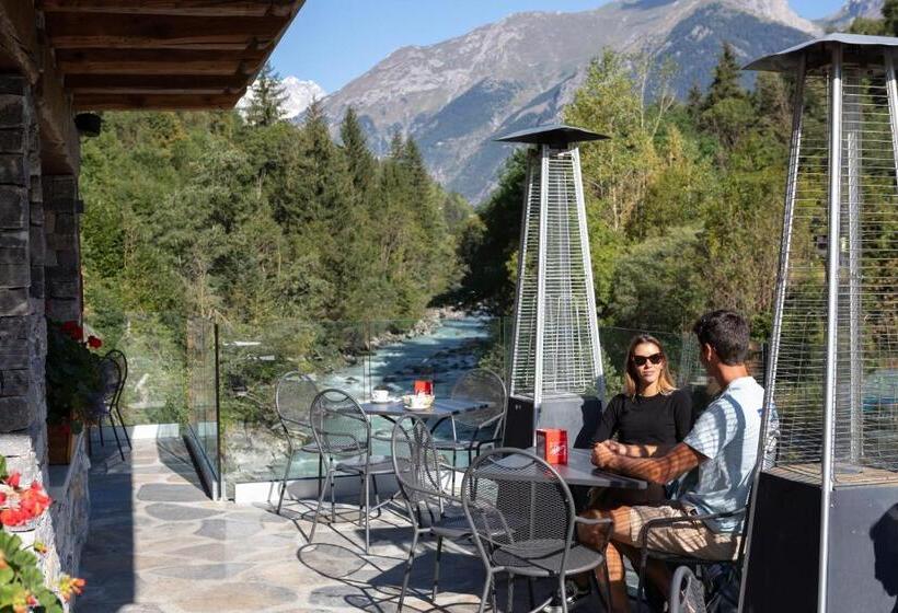 펜션 La Cascata Chambres D Hôtes