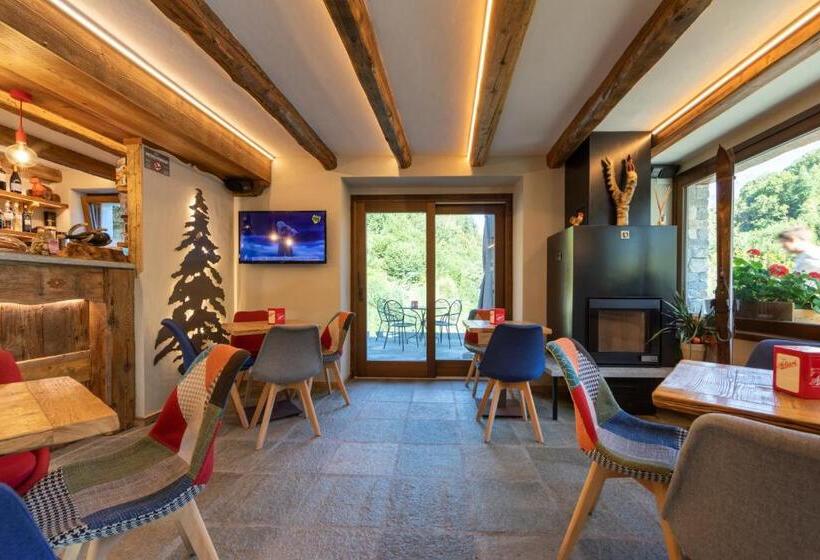 펜션 La Cascata Chambres D Hôtes