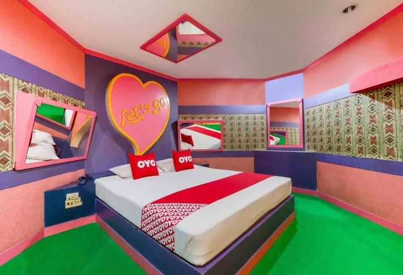 호텔 Oyo 764 Lets Go