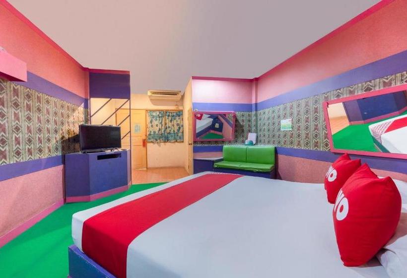 호텔 Oyo 764 Lets Go