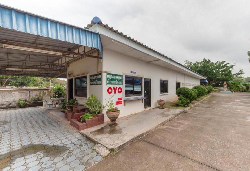 호텔 Oyo 764 Lets Go