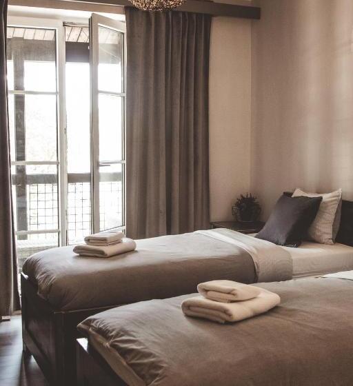 هتل Vanaga Ligzda