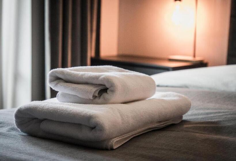 هتل Vanaga Ligzda