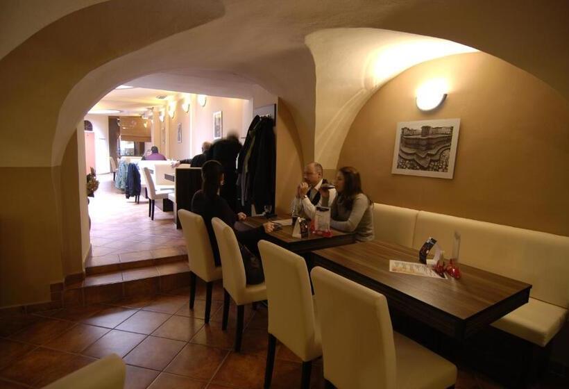 Fontana Pizzeria Pension