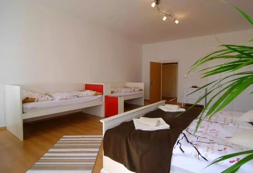 Fontana Pizzeria   Pension