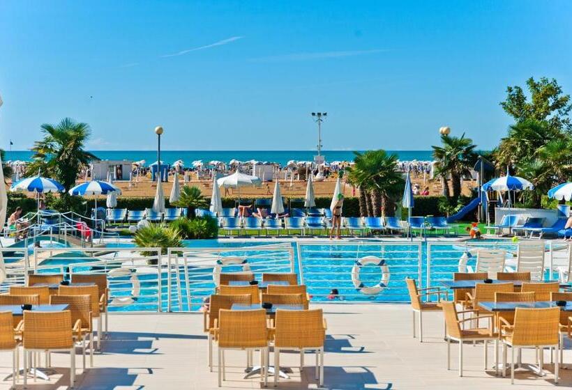 Majestic Beach Hotel & Wellness