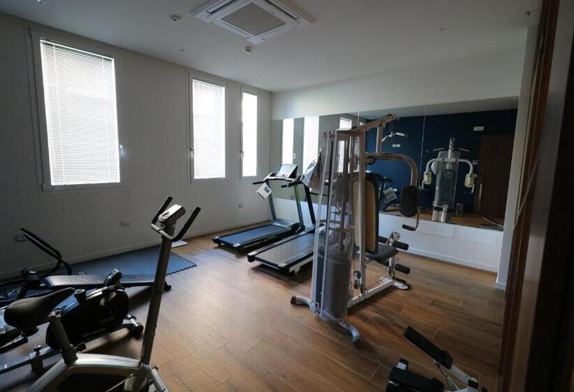 Majestic Beach Hotel & Wellness