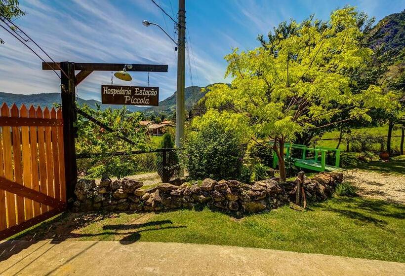 Pension Hospedaria Estação Píccola No Quintal Da Pedra Do Baú