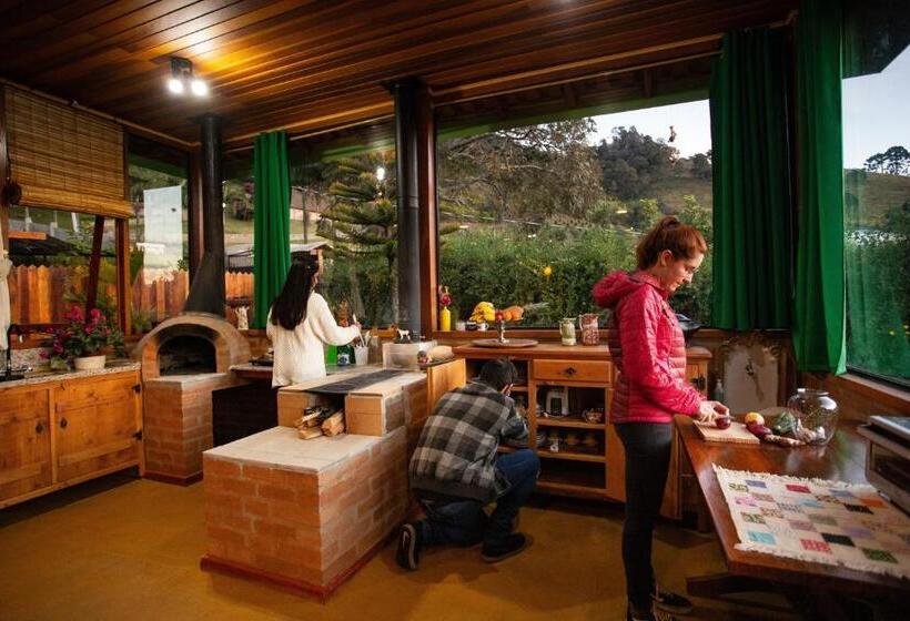 Pension Hospedaria Estação Píccola No Quintal Da Pedra Do Baú