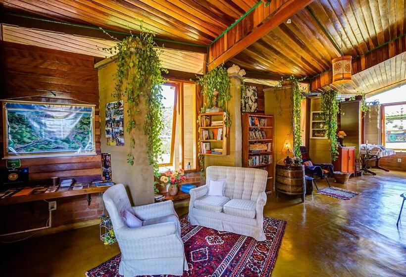 Pension Hospedaria Estação Píccola No Quintal Da Pedra Do Baú