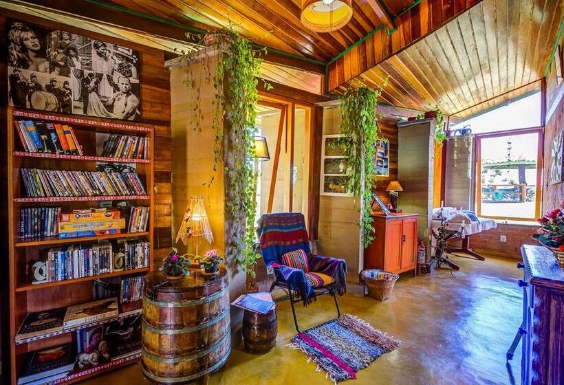 Pension Hospedaria Estação Píccola No Quintal Da Pedra Do Baú