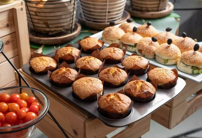 ホテル Park Inn By Radisson Jeddah Madinah Road