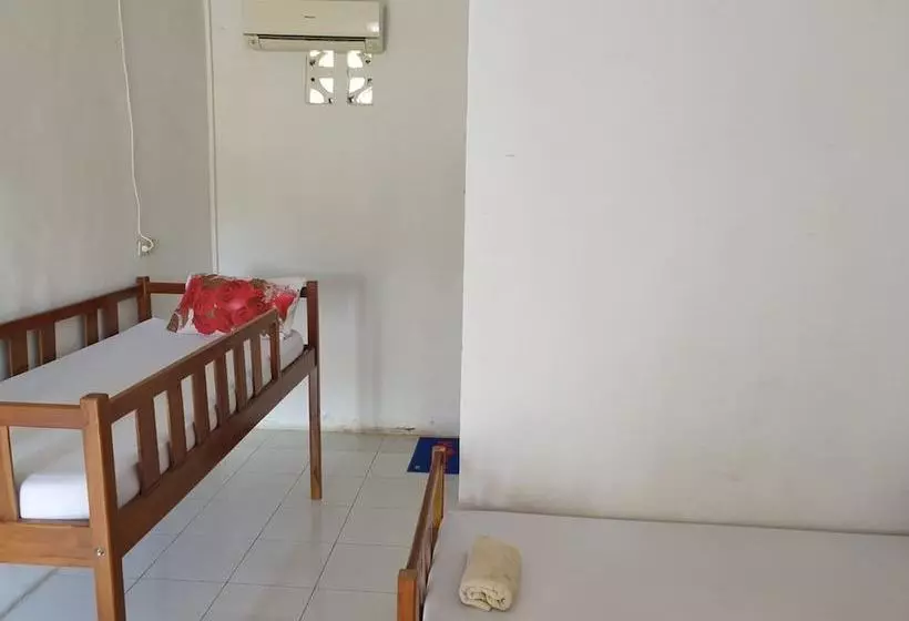 پانسیون Flores One Love Homestay And Tours
