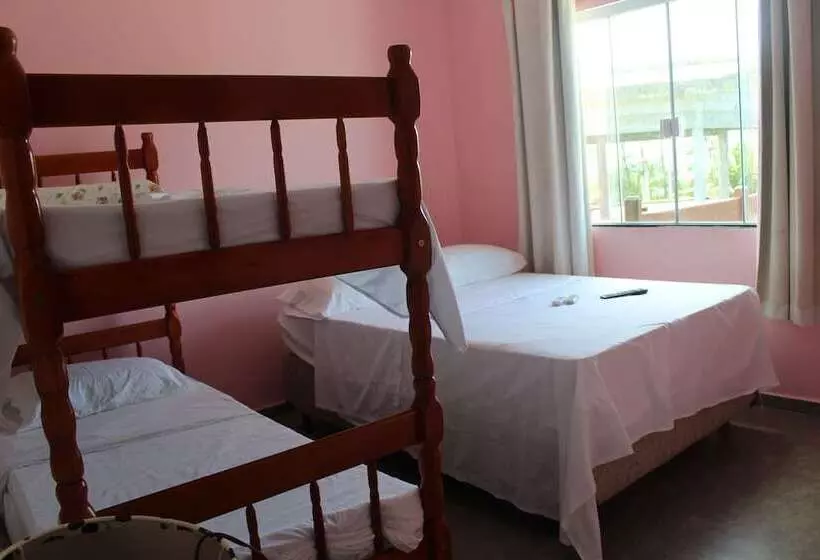 پانسیون Pousada E Hostel Praia Do Foguete