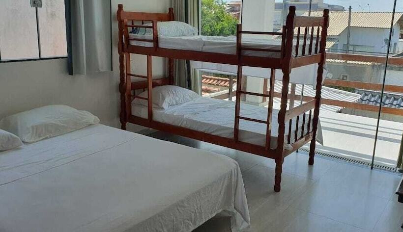 پانسیون Pousada E Hostel Praia Do Foguete