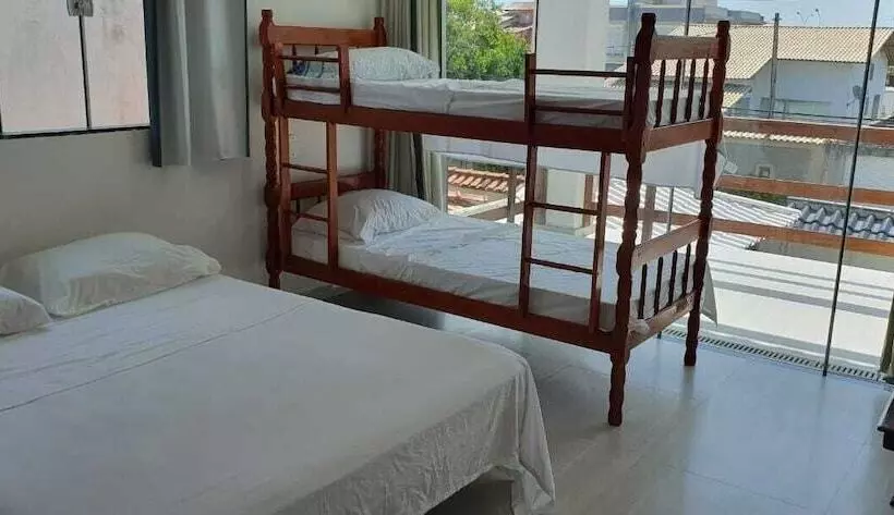 پانسیون Pousada E Hostel Praia Do Foguete