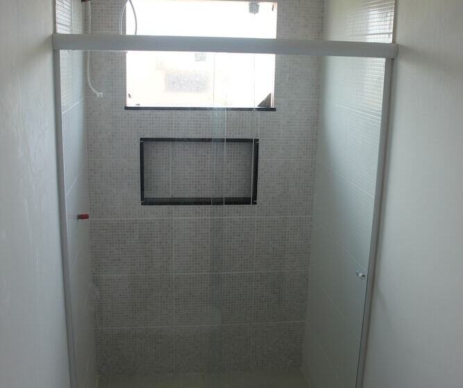 پانسیون Pousada E Hostel Praia Do Foguete