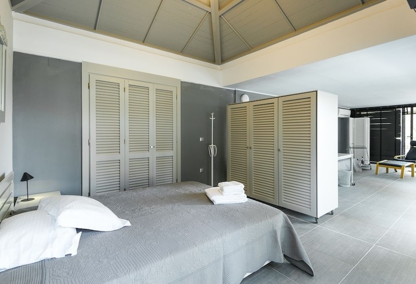 Villa Azzuro By Jj Hospitality