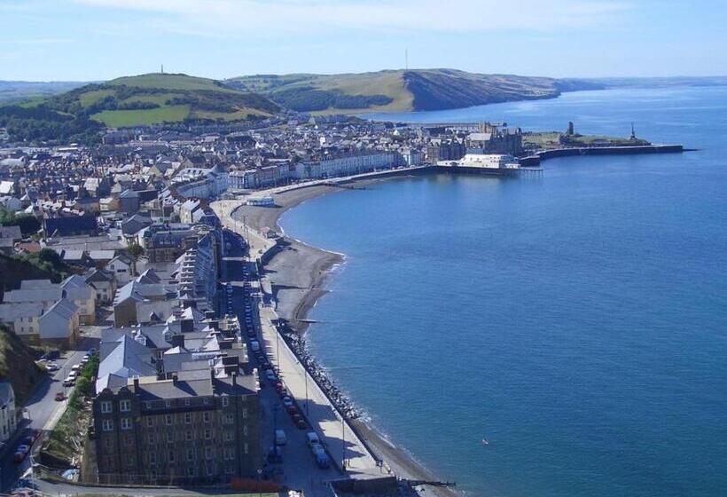 Harry S Hotel & Restaurant