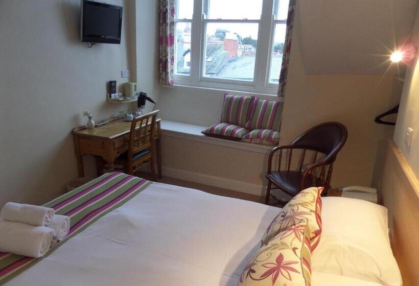 Harry S Hotel & Restaurant