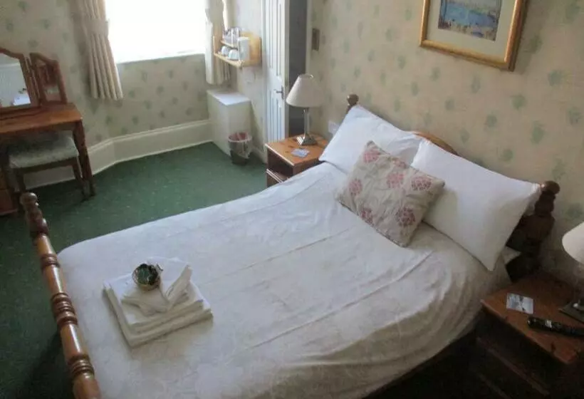 Отель Ashwood Grange